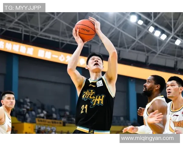 广东与上海激战第22轮争夺季后赛席位的关键对决即将展开